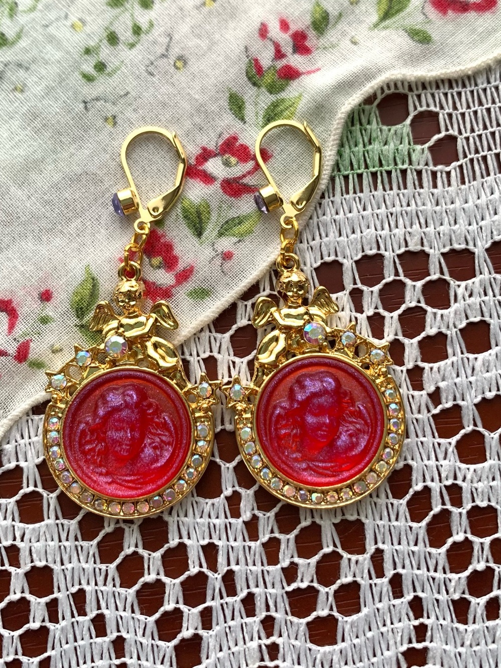 Kirk’s Folly Dangling Red Angel Face Vintage/Retro Style Earrings